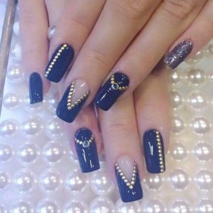 Dip gel manicure