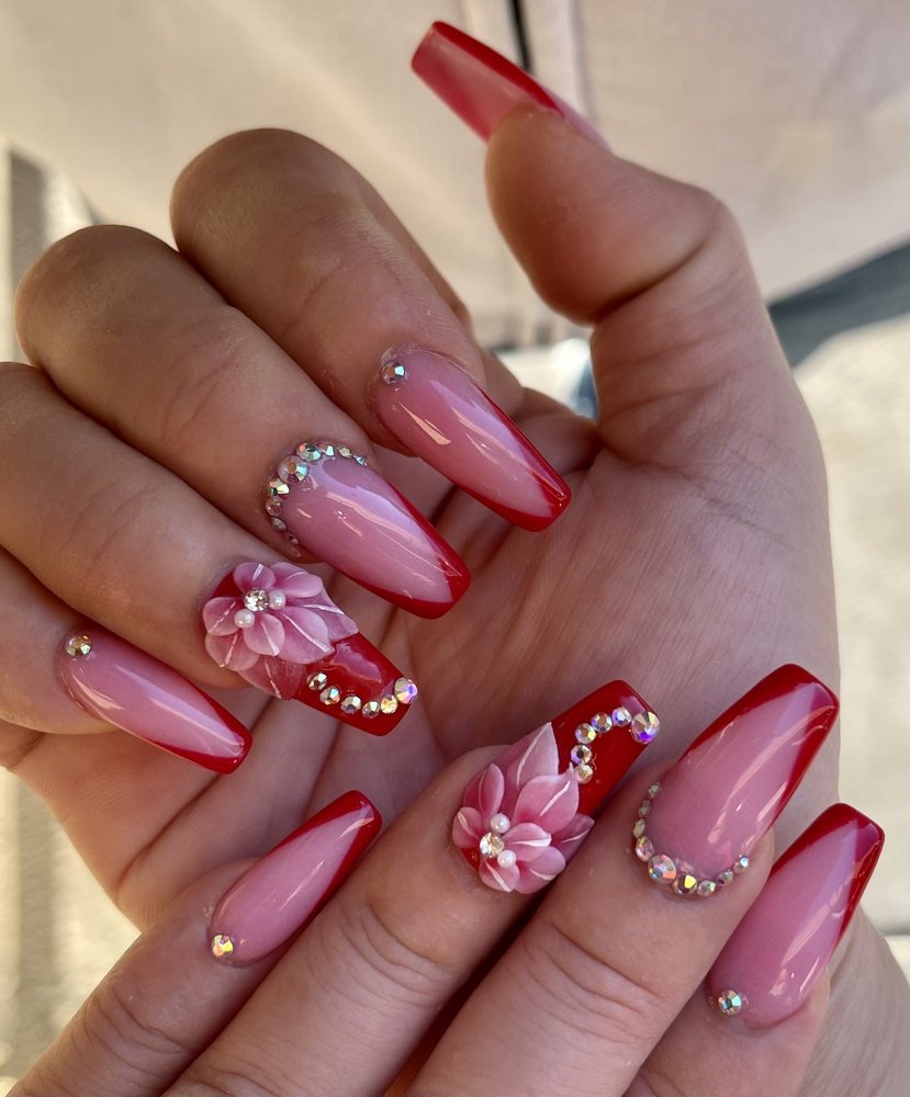 Nail design studio Avondale